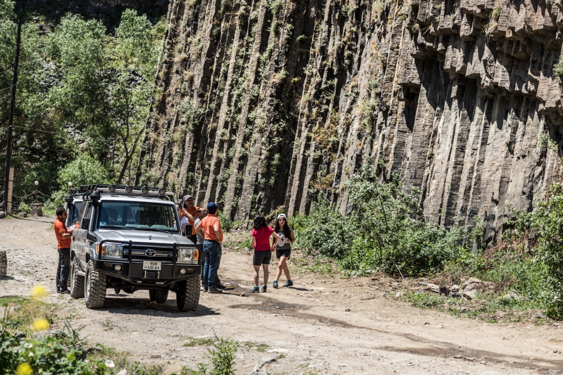 Однодневный джип-тур в ущелье Гарни и на Гегамские горы 